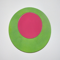 Redondel verde y fucsia